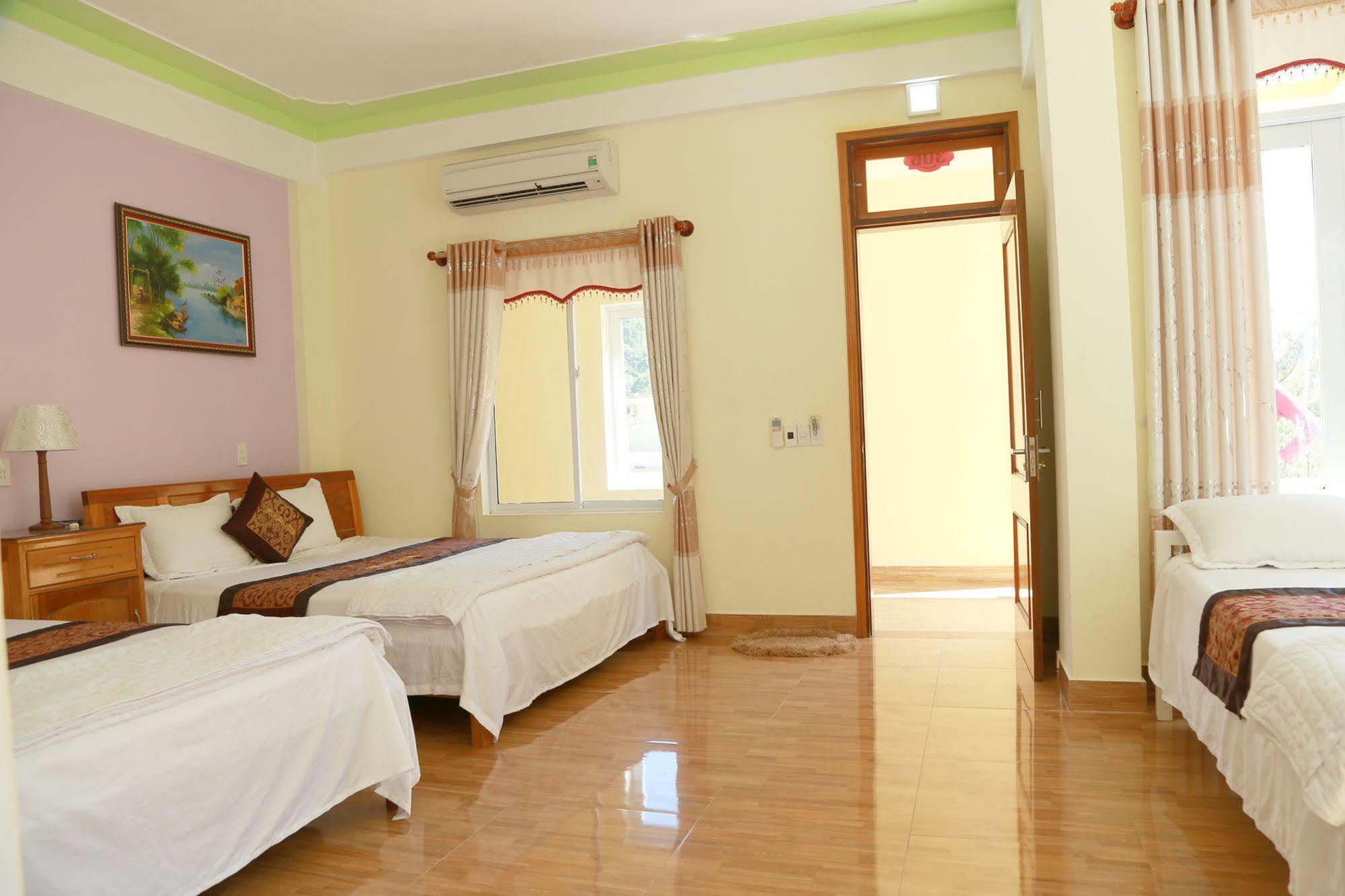 โรงแรมฟอง ญา มิดทาวน์ Cu Lac ภายนอก รูปภาพ