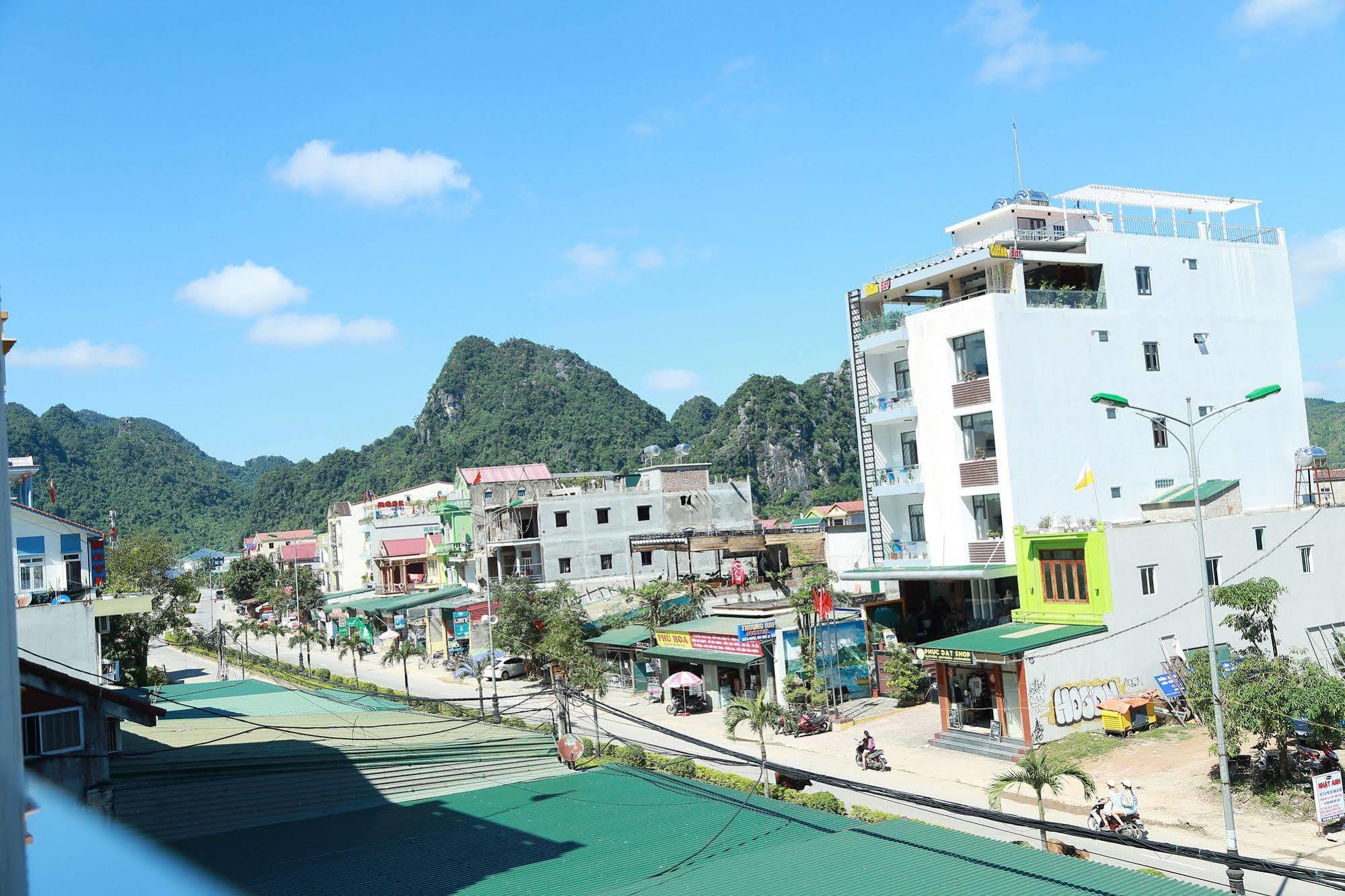 โรงแรมฟอง ญา มิดทาวน์ Cu Lac ภายนอก รูปภาพ